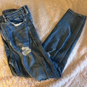 American Eagle Distressed Skinny Jean